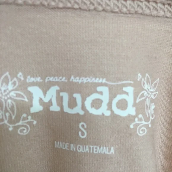 MUDD NWOT top shirt light pink curved waist - Picture 3 of 4